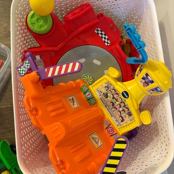 Vtech Revved Up Raceway Track - Picture 2 of 2